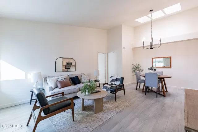 MLS: 6638532 Condo For Sale