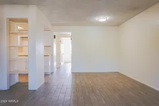 Photo #4: 6638639 Listing