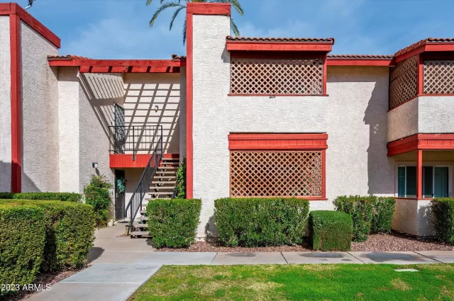 MLS: 6638640 Condo For Sale