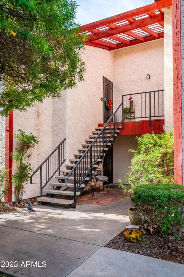 MLS: 6638642 Condo For Sale