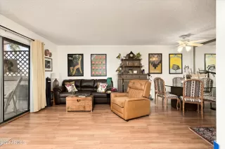 Photo #3: 6638642 Listing 