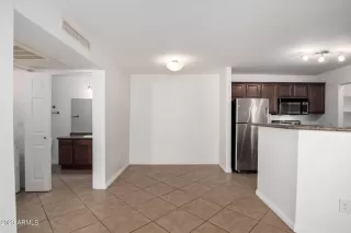 Photo #5: 6638660 Listing 