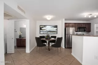 Photo #6: 6638660 Listing 