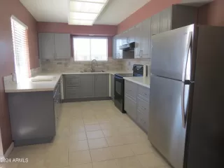 Photo #4: 6638741 Listing