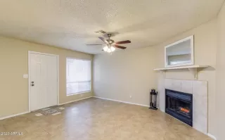 Photo #3: 6638875 Listing