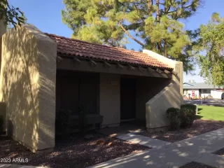 Photo #2: 6639098 Listing