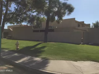 Photo #5: 6639098 Listing