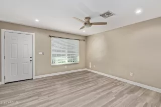 Photo #3: 6639244 Listing 