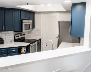 Photo #4: 6639426 Listing 