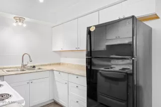 Photo #6: 6639444 Listing