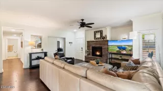 Photo #5: 6639810 Listing