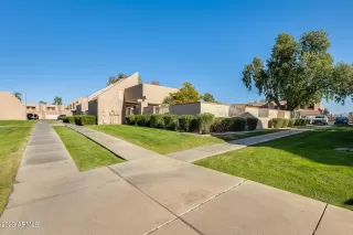 Photo #3: 6639858 Listing