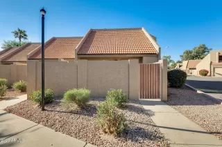 Photo #4: 6639858 Listing