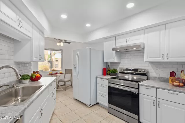 MLS: 6639995 Condo For Sale