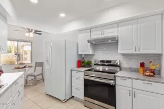 Photo #2: 6639995 Listing