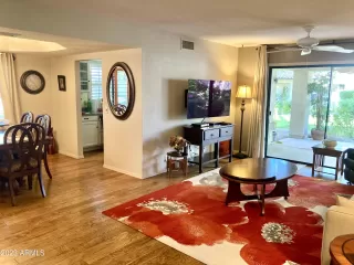 Photo #3: 6640007 Listing