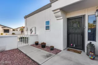 Photo #4: 6640032 Listing 