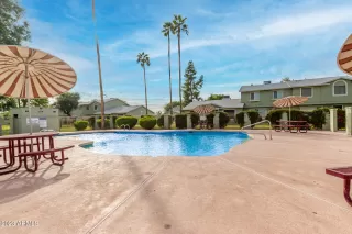 Photo #1: 6640147 Listing 