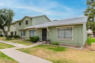 Photo #4: 6640147 Listing 