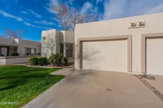 Photo #3: 6640155 Listing