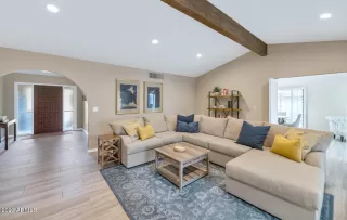 Photo #1: 6640157 Listing