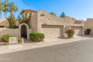 Photo #2: 6640265 Listing