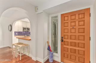 Photo #6: 6640265 Listing