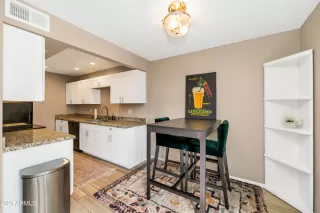 Photo #2: 6640452 Listing