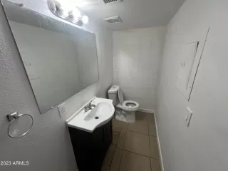 Photo #2: 6640649 Listing