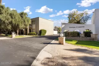 Photo #2: 6640732 Listing 