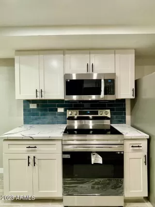 Photo #4: 6640790 Listing 