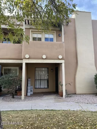 Photo #1: 6640974 Listing