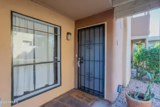 Photo #2: 6640974 Listing