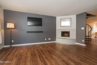 Photo #6: 6640974 Listing