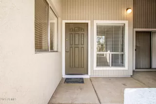 Photo #3: 6640994 Listing