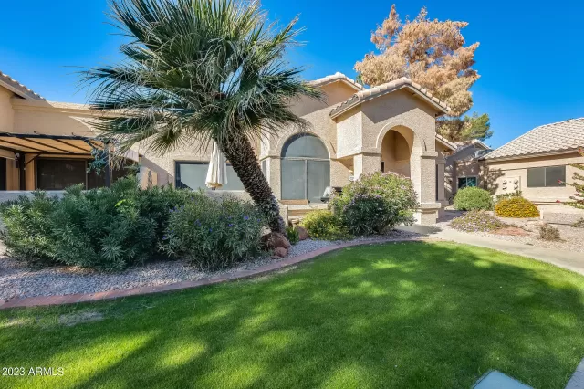 MLS: 6641015 Condo For Sale