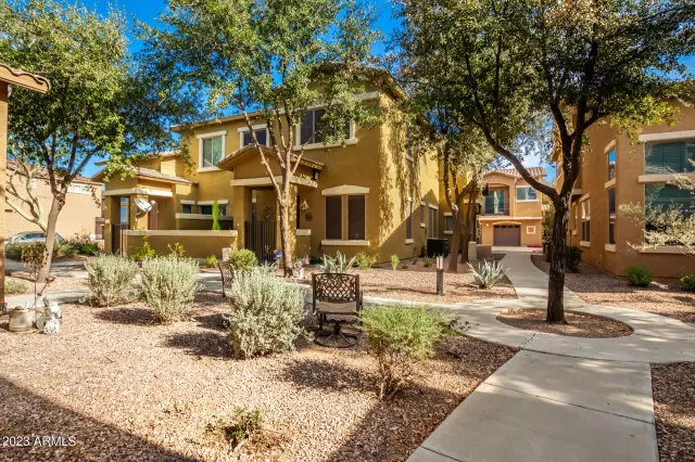 MLS: 6641028 Condo For Sale