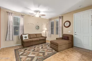 Photo #3: 6641028 Listing