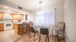 Photo #1: 6641089 Listing