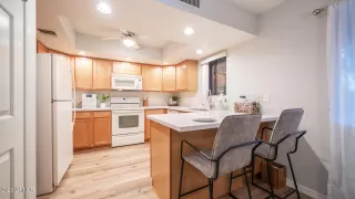 Photo #2: 6641089 Listing