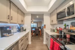 Photo #4: 6641222 Listing