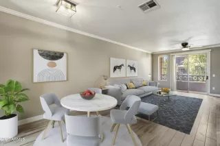 Photo #3: 6641419 Listing