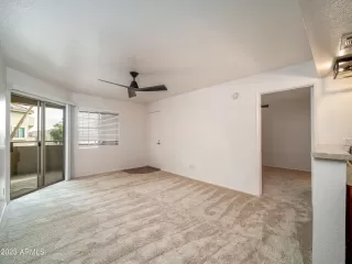 Photo #3: 6641542 Listing