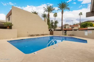 Photo #2: 6641704 Listing