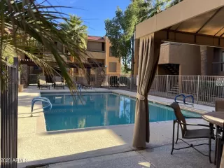 Photo #2: 6641842 Listing 