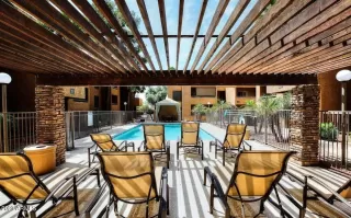 Photo #3: 6641842 Listing 