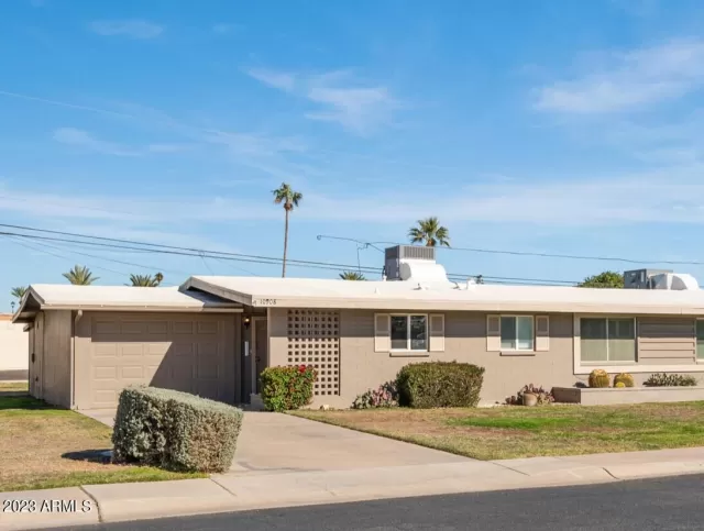 MLS: 6641895 Condo For Sale