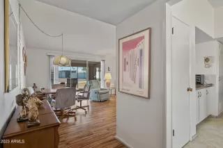 Photo #4: 6641895 Listing