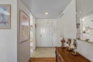 Photo #5: 6641895 Listing