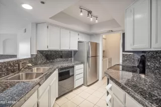 Photo #5: 6641955 Listing 